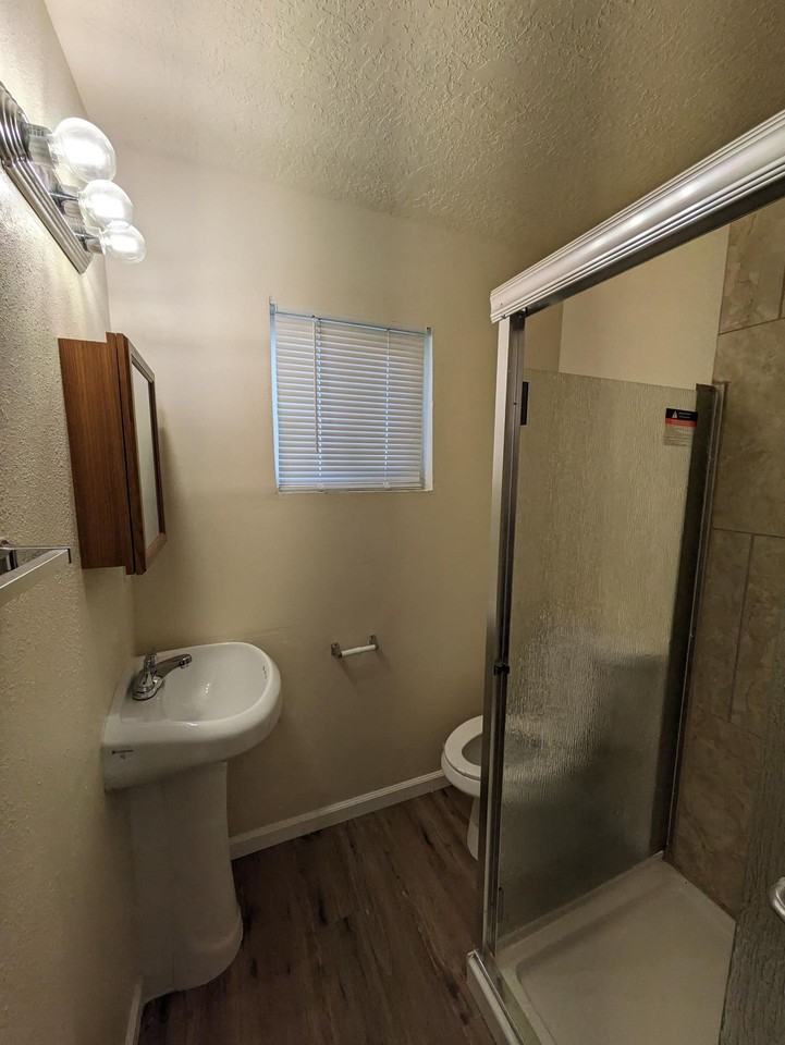 Pioneer Apartments (NEW) 7600 Central Ave Sw, Albuquerque, NM 87121