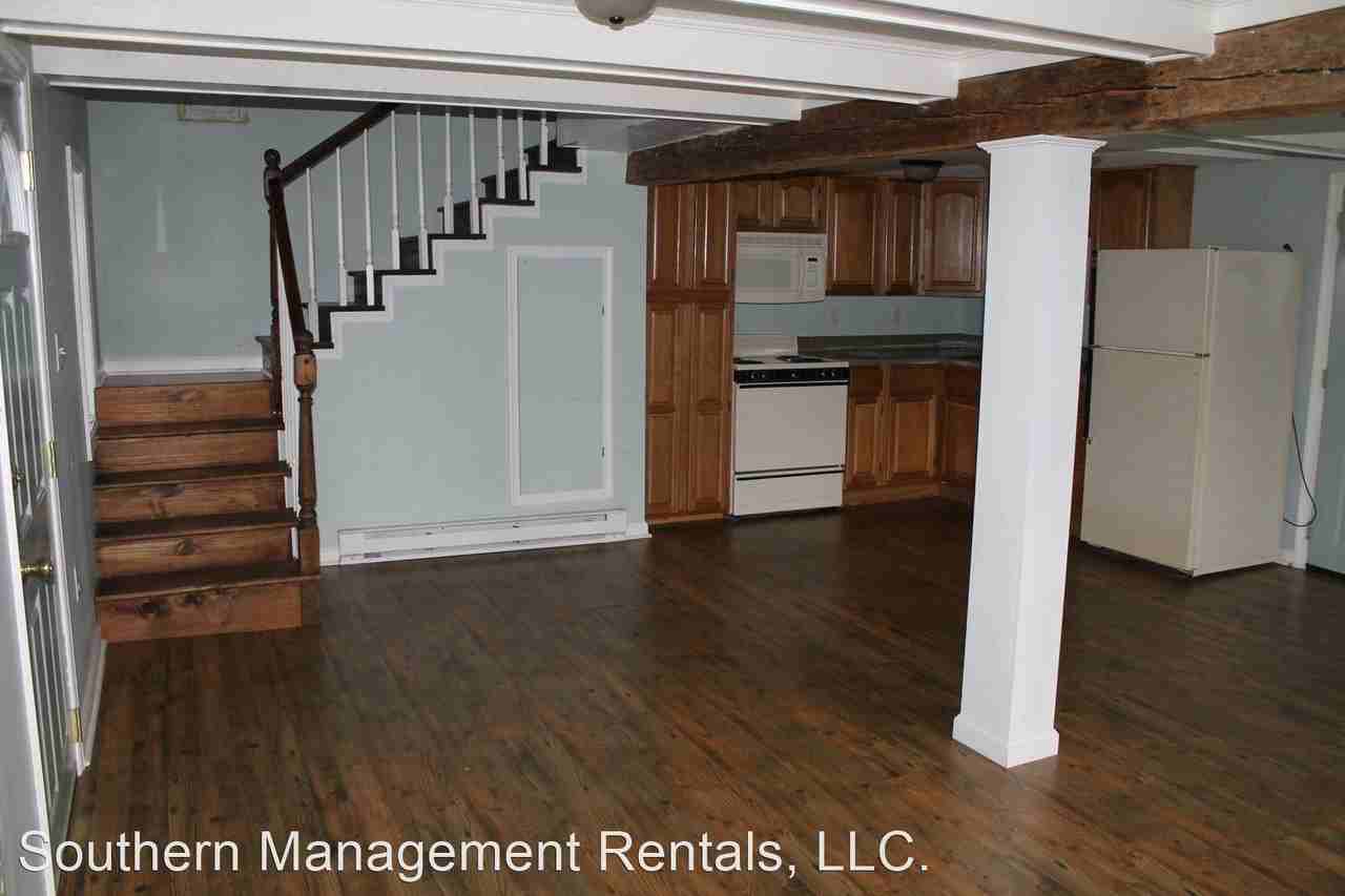 327A N Main St - Photo 3 of 5