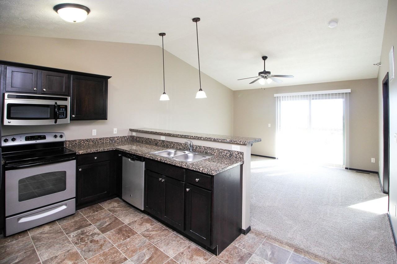 The Villas at Canyon Creek - Photo 4 of 50