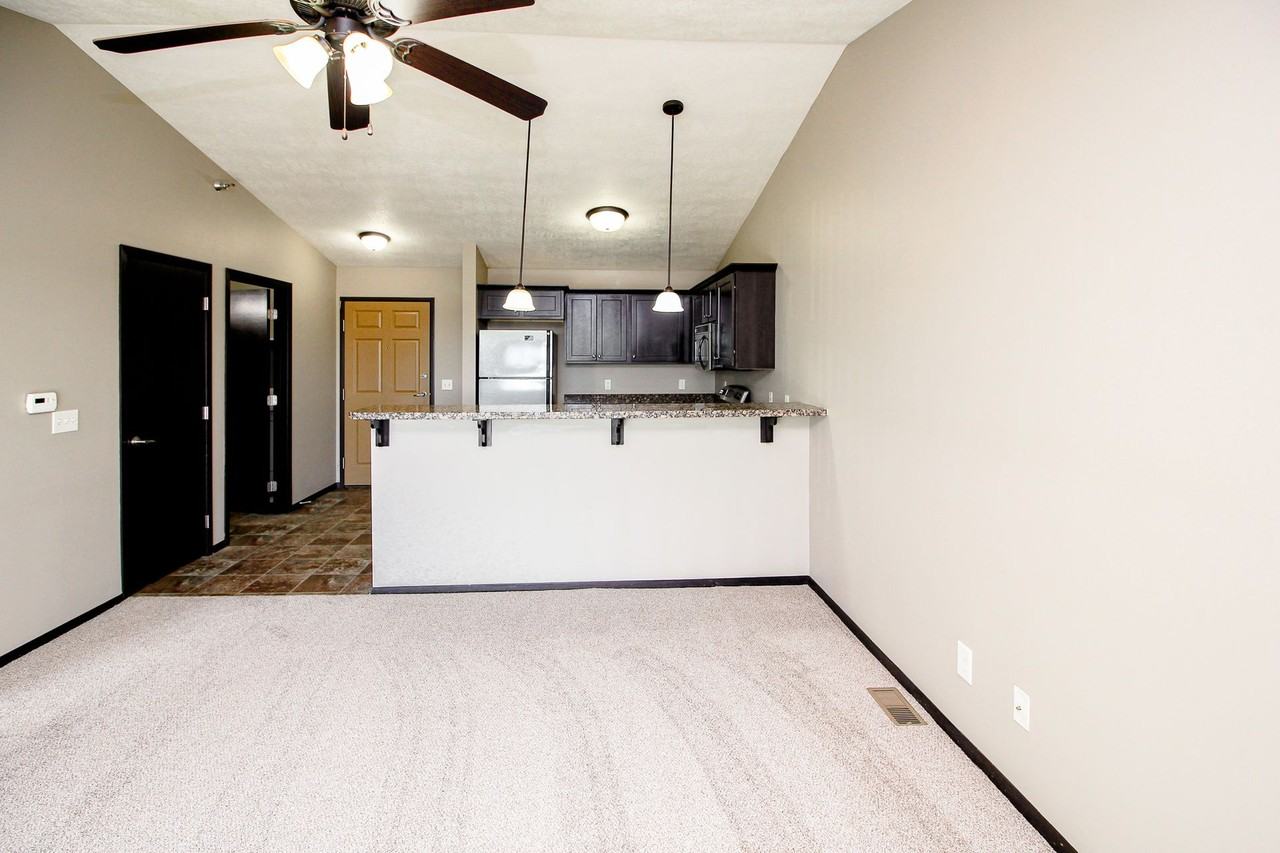 The Villas at Canyon Creek - Photo 7 of 50
