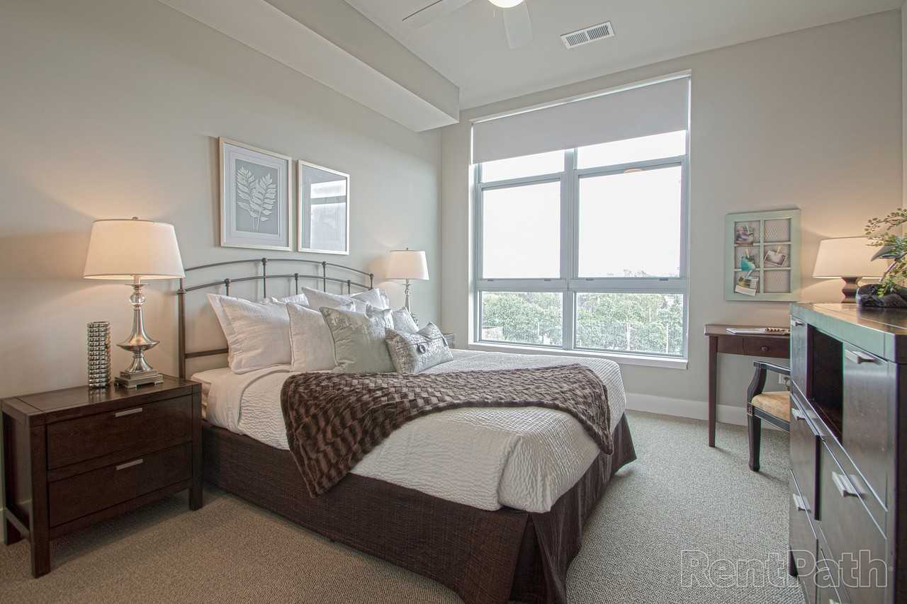 Mosaic on Oakland - Photo 5 of 50