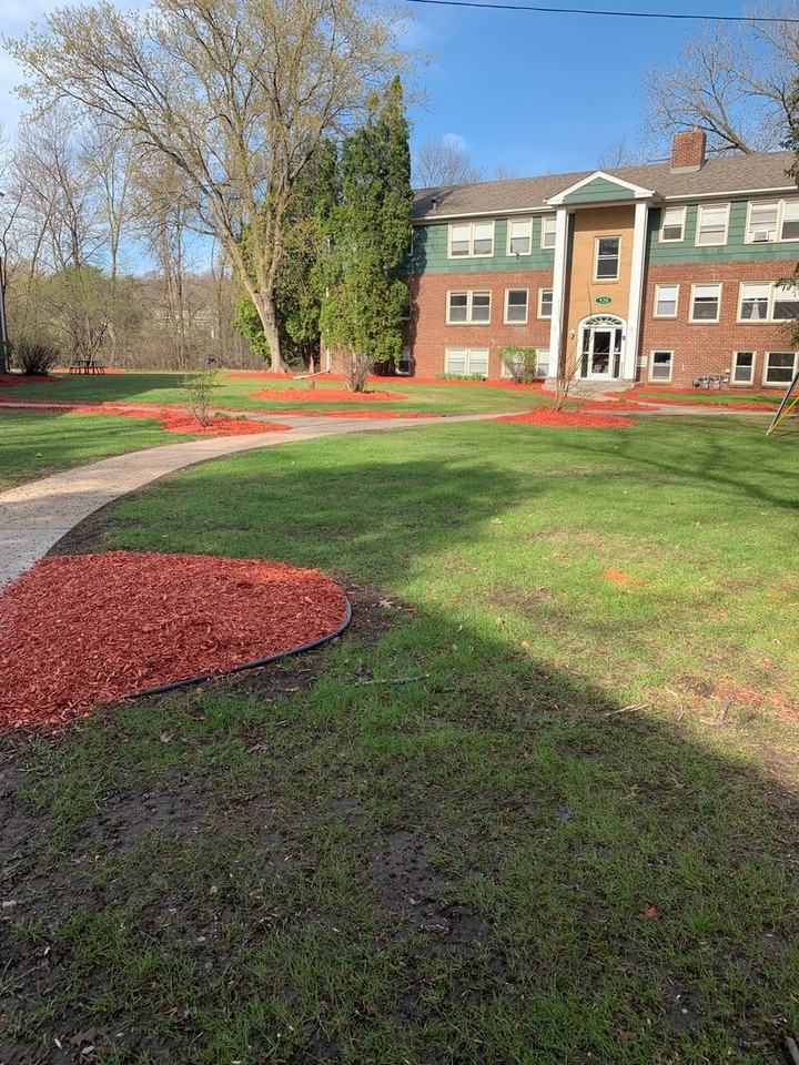 Excelsior Lake Apartments - Photo 6 of 44