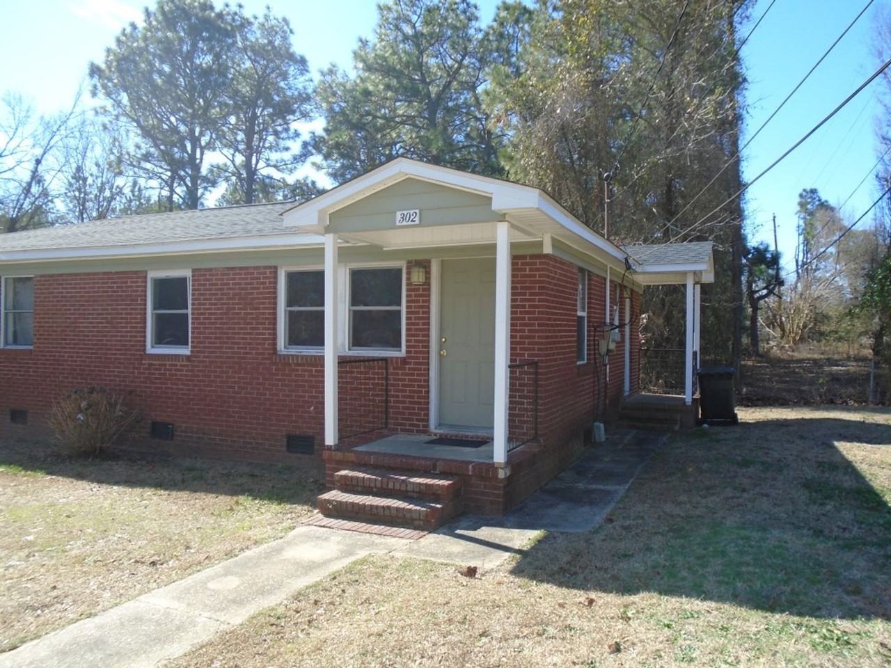 302 Old Shaw Rd - Photo 3 of 29