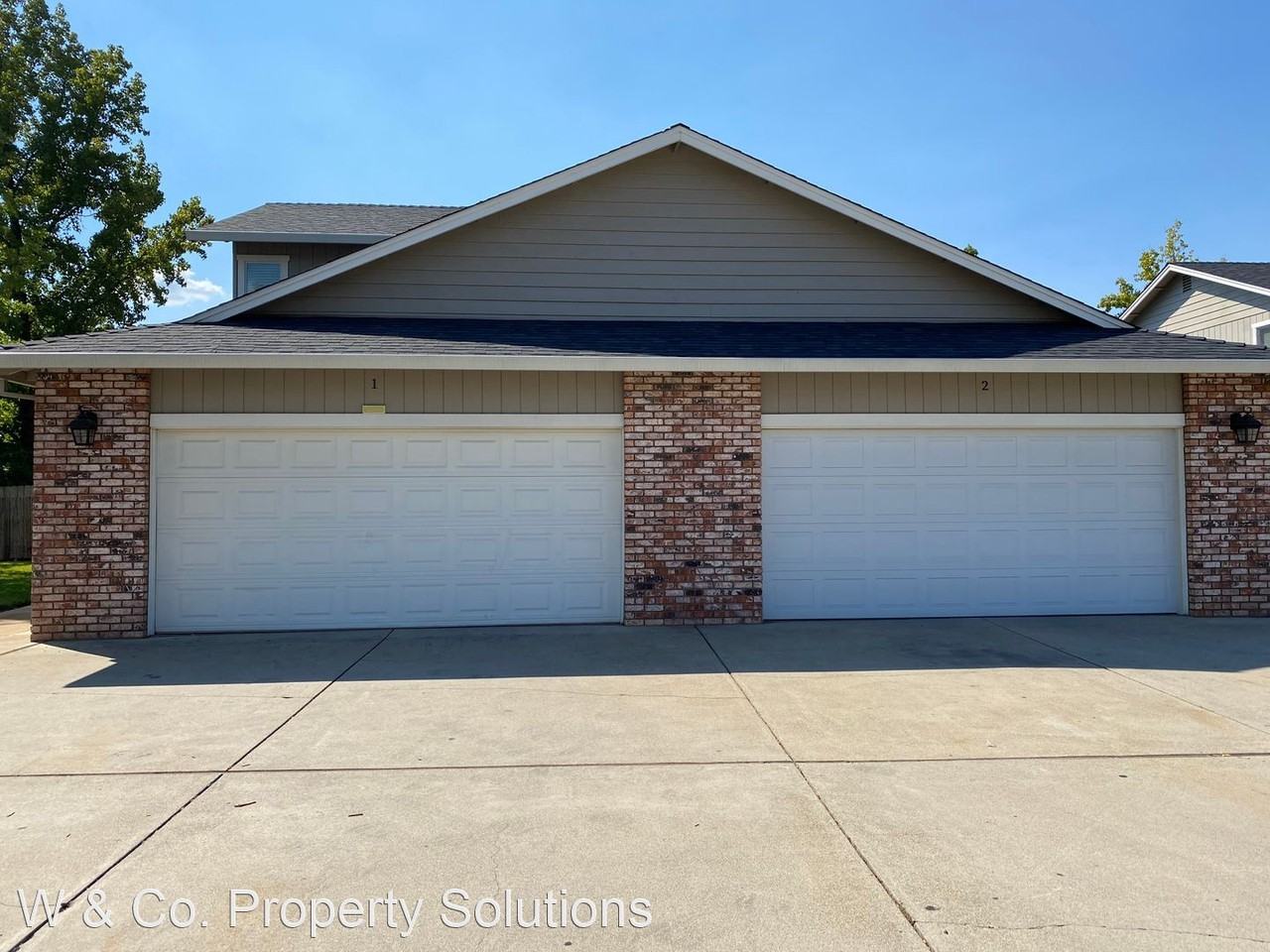 2076 Fancy Oaks Dr - Photo 3 of 17