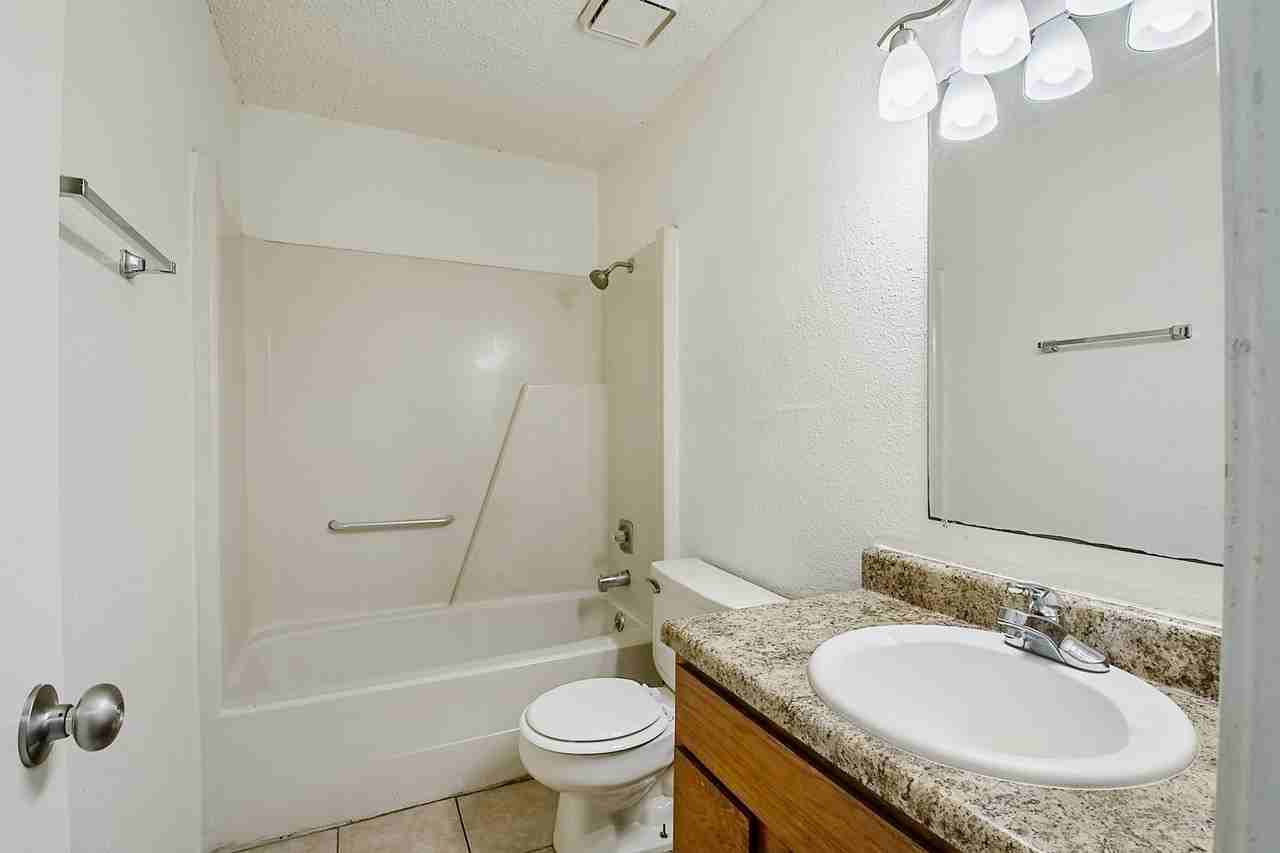 653-1035 N Betty Jo Dr - Photo 4 of 14