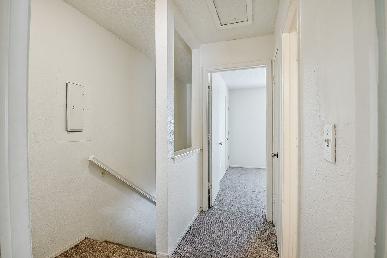 653-1035 N Betty Jo Dr - Photo 7 of 14