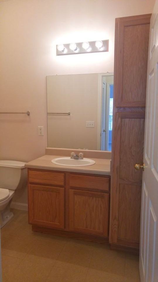 Gateway Crossing Apartment Homes - Photo 2 of 50