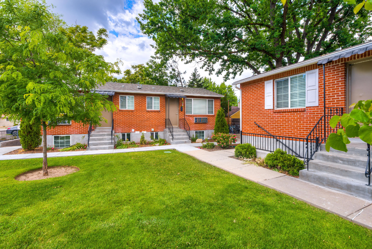 Potter Drive Apartments - Photo 2 of 3