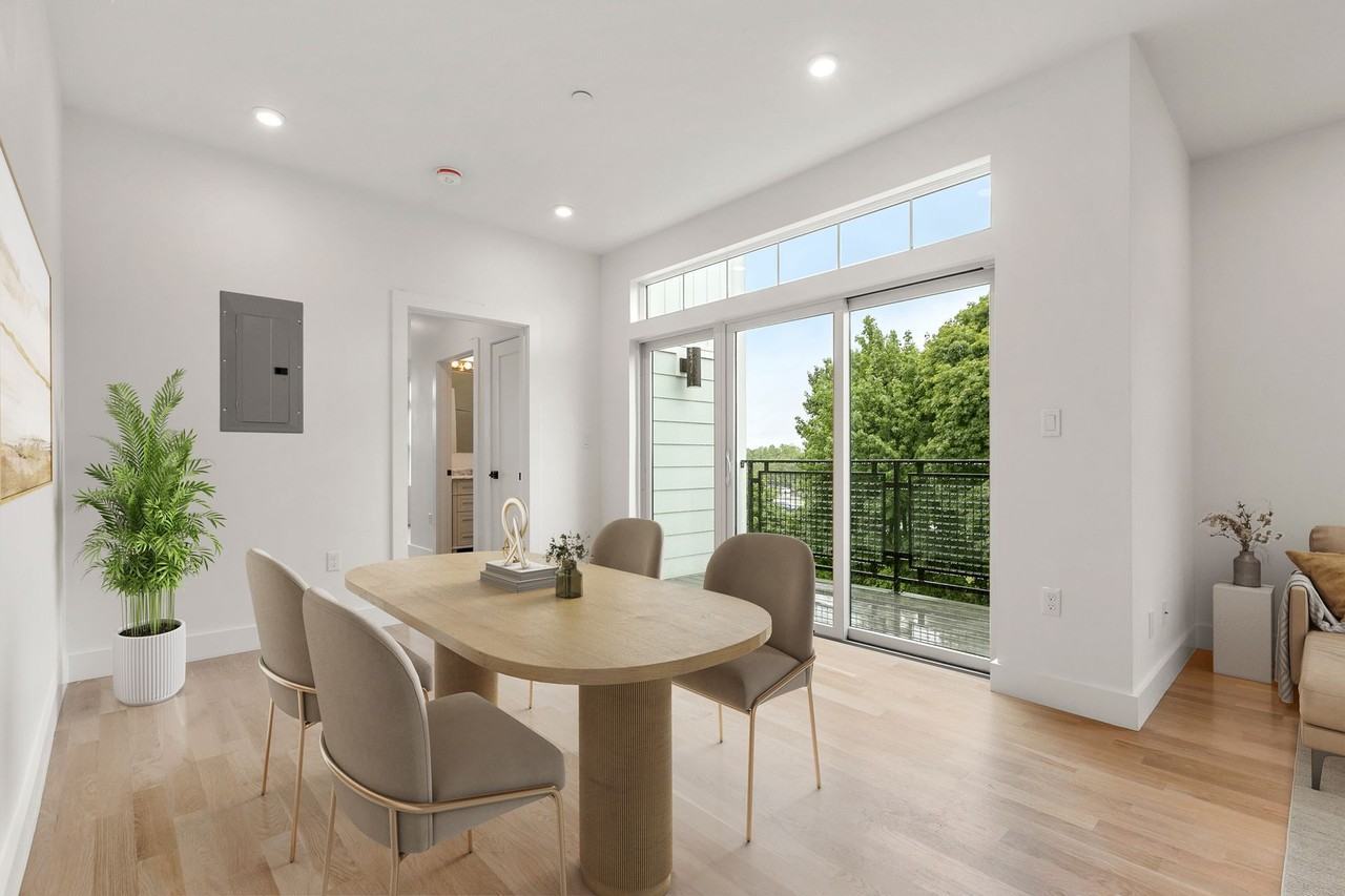 The Residence at 581 Salem St - Photo 7 of 19