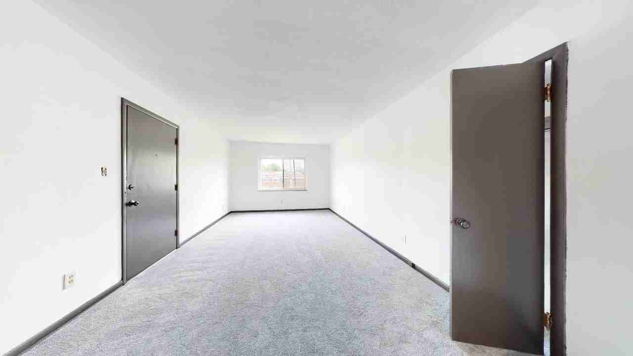 6390 Ridge Rd #7 - Photo 6 of 50