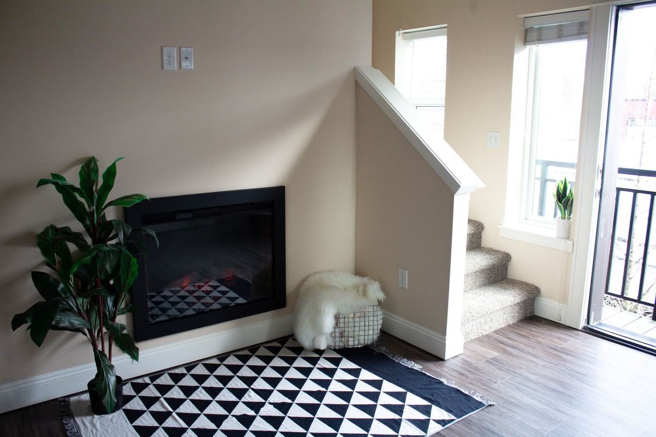 Miss - Photo 3 of 13