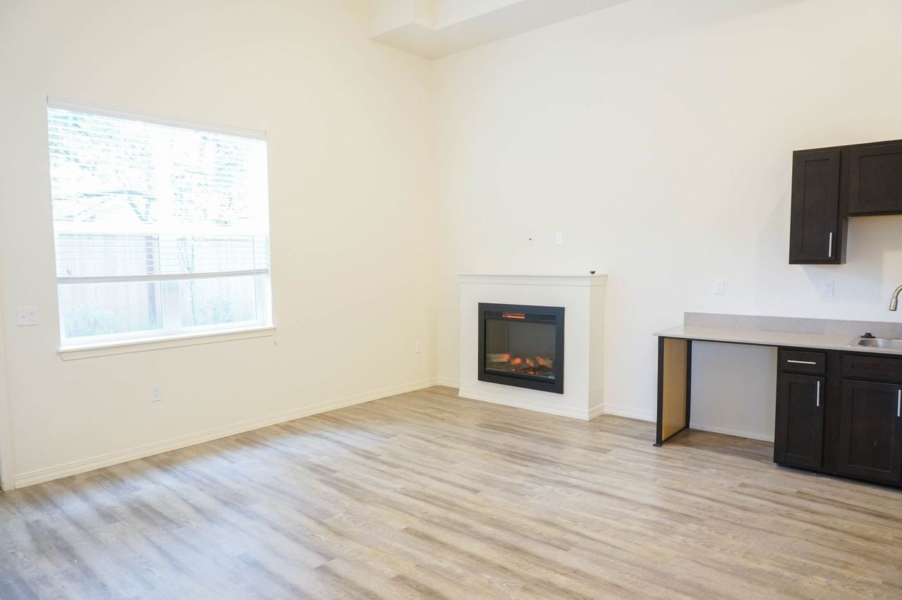 St. J's (Ivan 5) - Photo 3 of 16