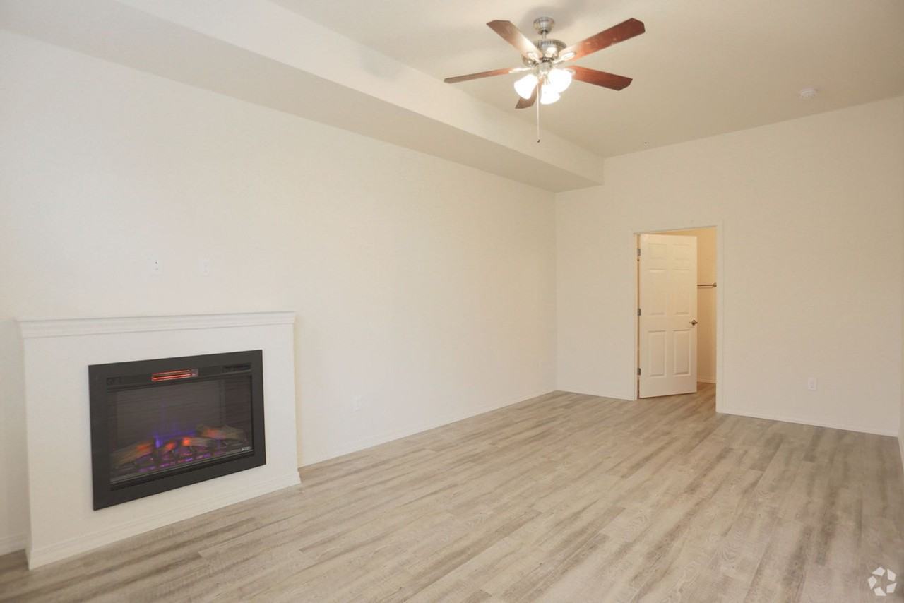 St. J's (Ivan 5) - Photo 4 of 16