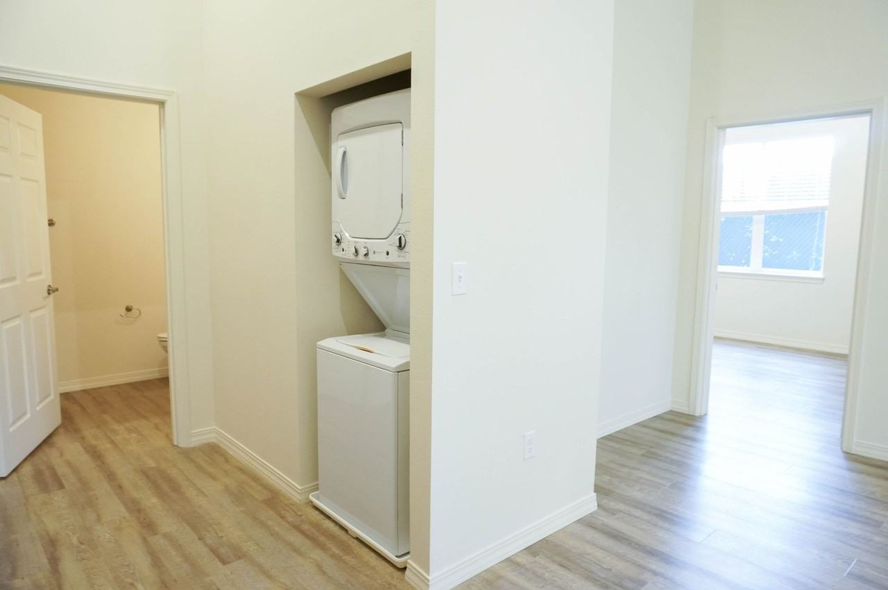 St. J's (Ivan 5) - Photo 7 of 16