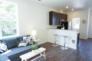 featured image of 7210 N Burlington Ave