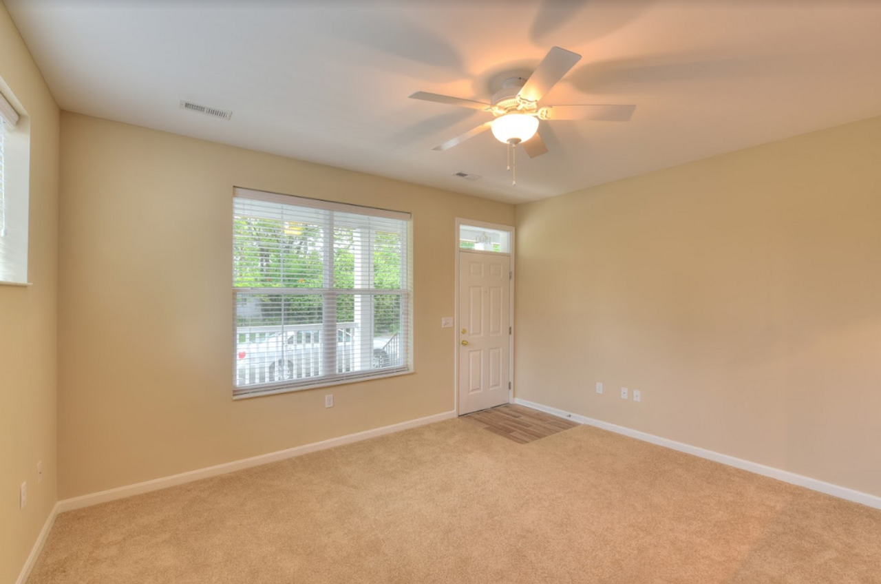 Grandview Village Apartments - Photo 3 of 21