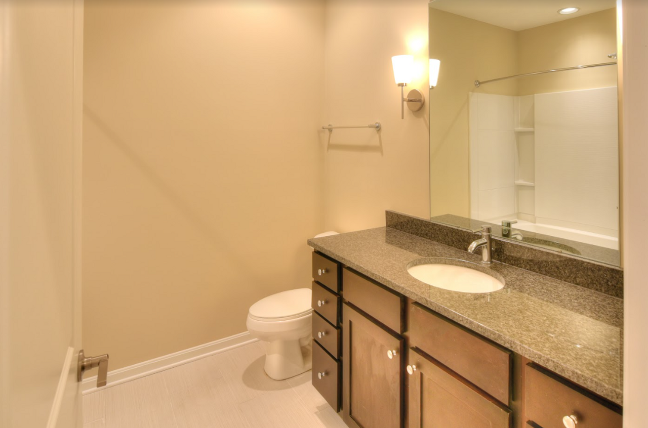 Grandview Village Apartments - Photo 5 of 21