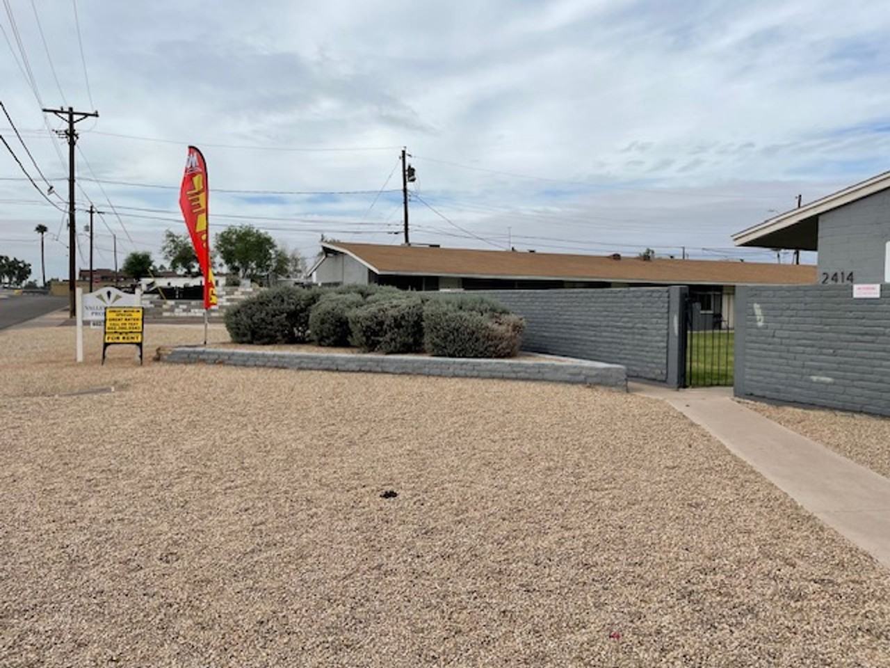 Free!!!! Beautiful One Bedroom Available. 1 month off first months rent move in promotion - Photo 4 of 25