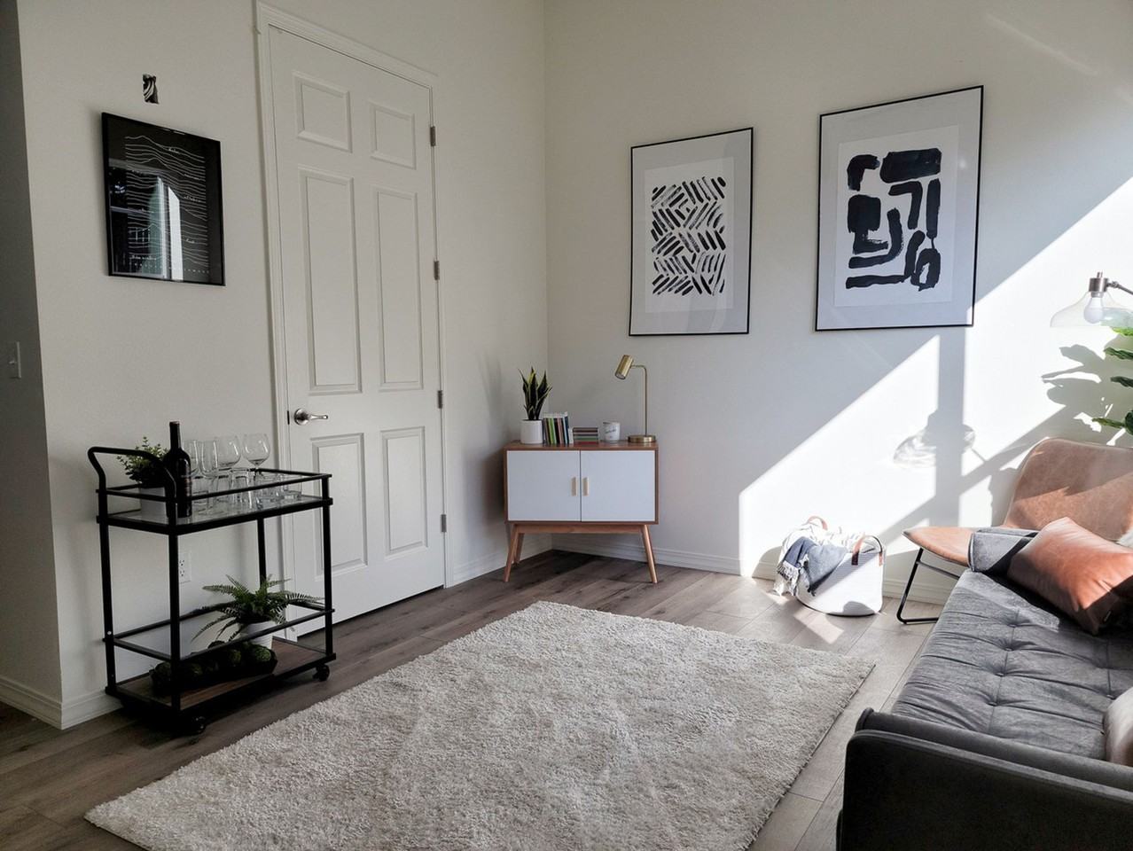 Glisan - Photo 2 of 29