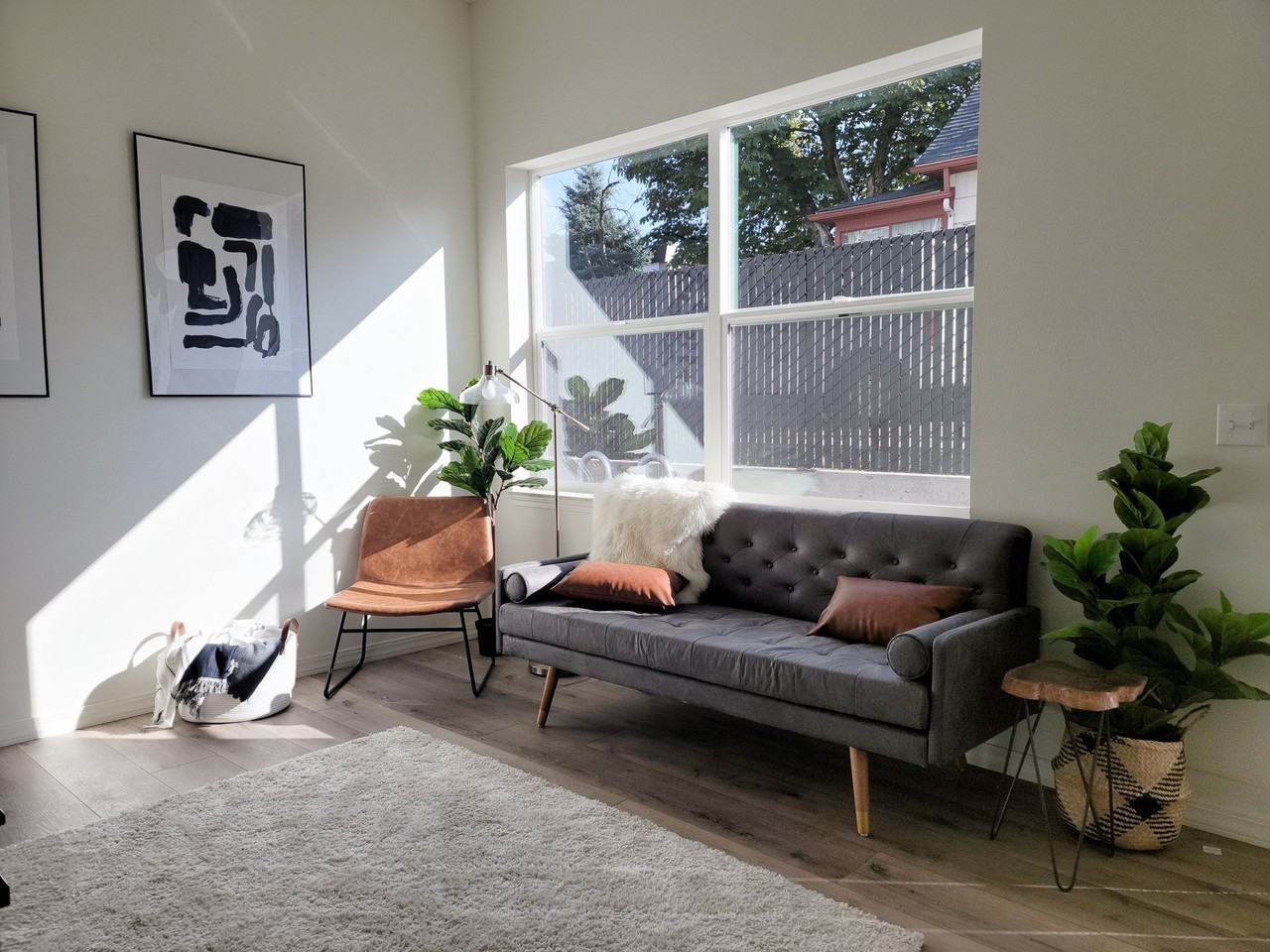 Glisan - Photo 3 of 29