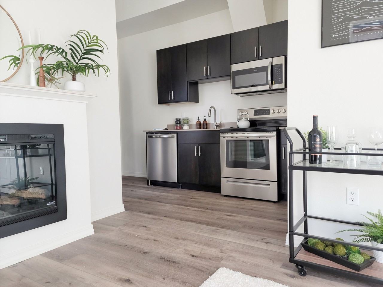 Glisan - Photo 7 of 29