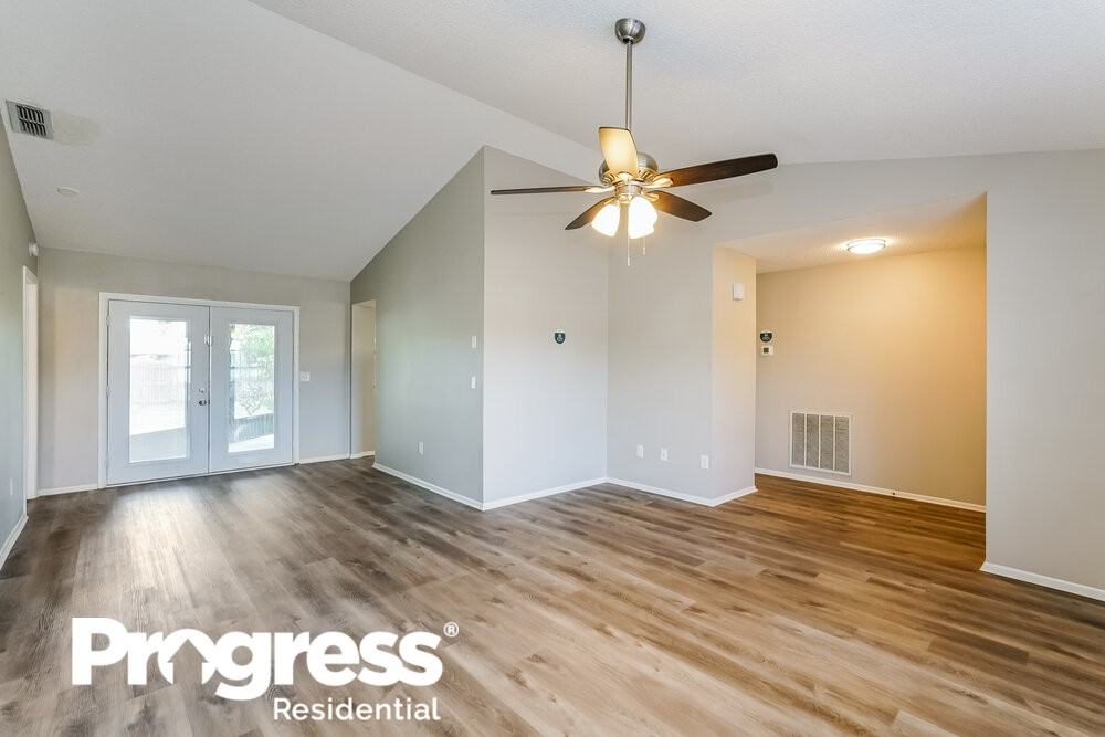 7206 Orchid Lake Rd - Photo 3 of 16