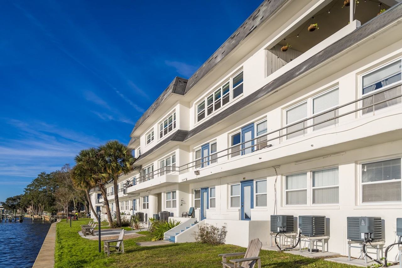 1656 River Rd Apt 15 - Photo 3 of 7