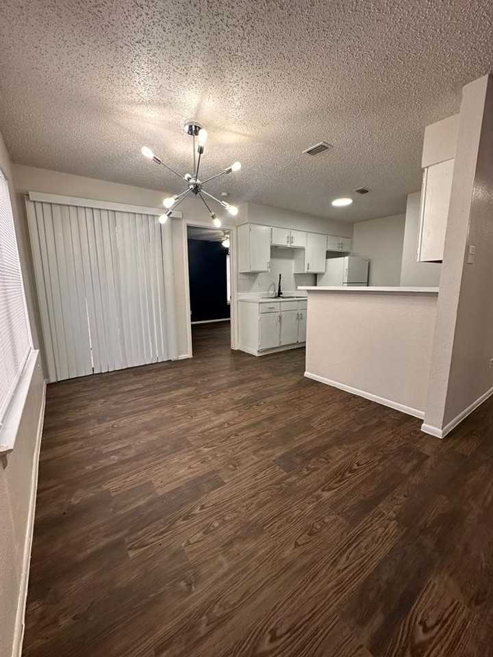 Riverbend Apartments - Photo 6 of 10