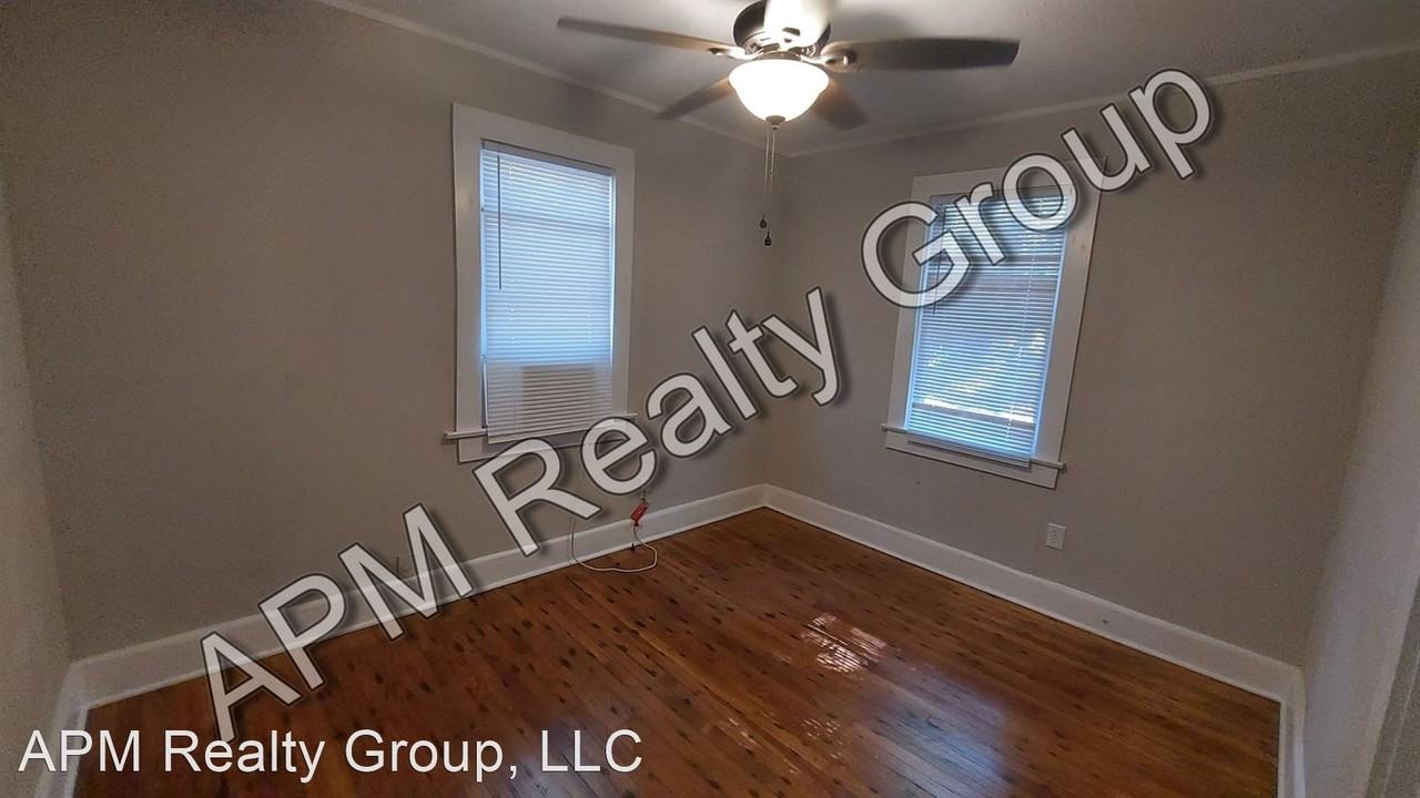 1512 Malinda Rd - Photo 3 of 12