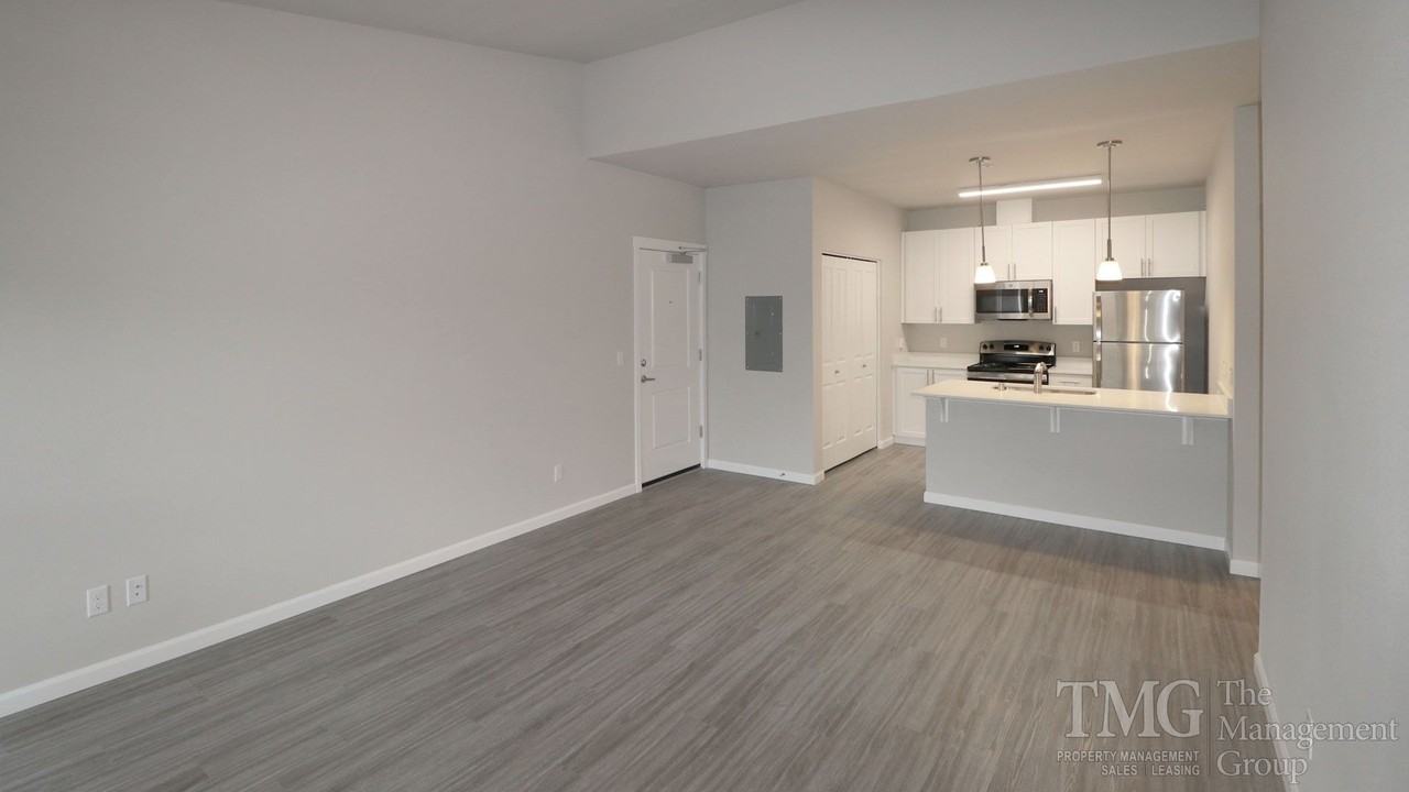 540 S Royle Rd - Photo 6 of 50