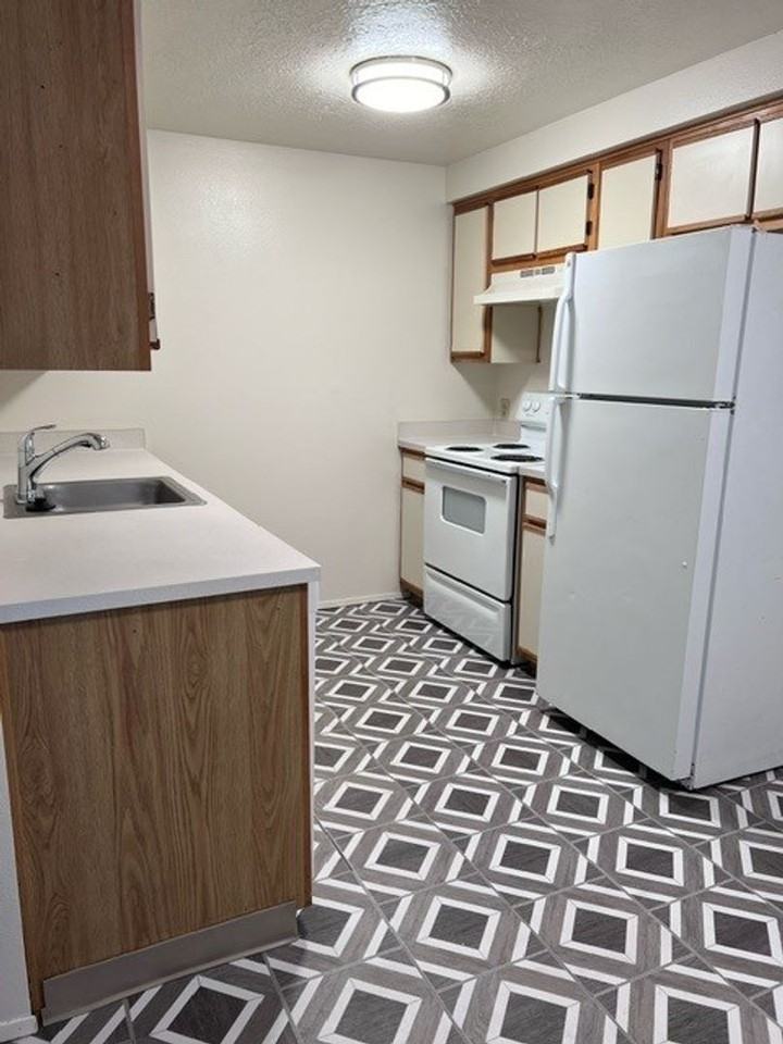 126-McCarren Apartments - Photo 6 of 21