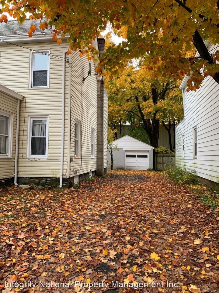 124 Cedar St. - Photo 3 of 19