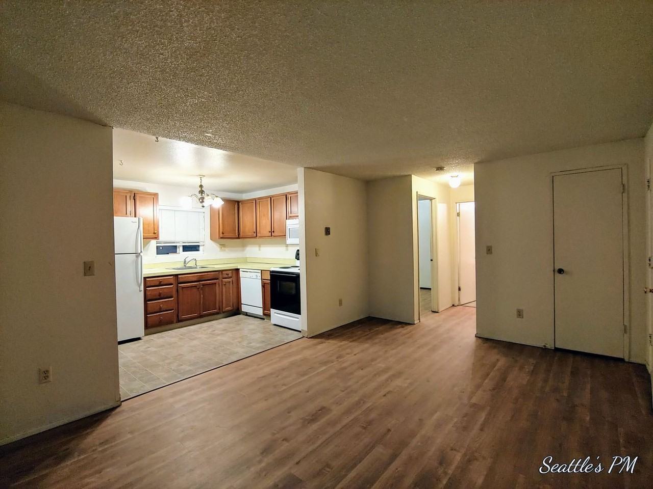 432 SW 155th St - Photo 2 of 6