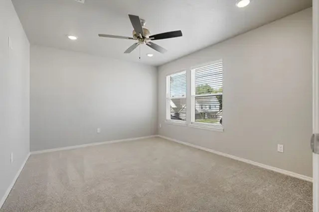 Newly Built Townhome - Photo 6 of 50