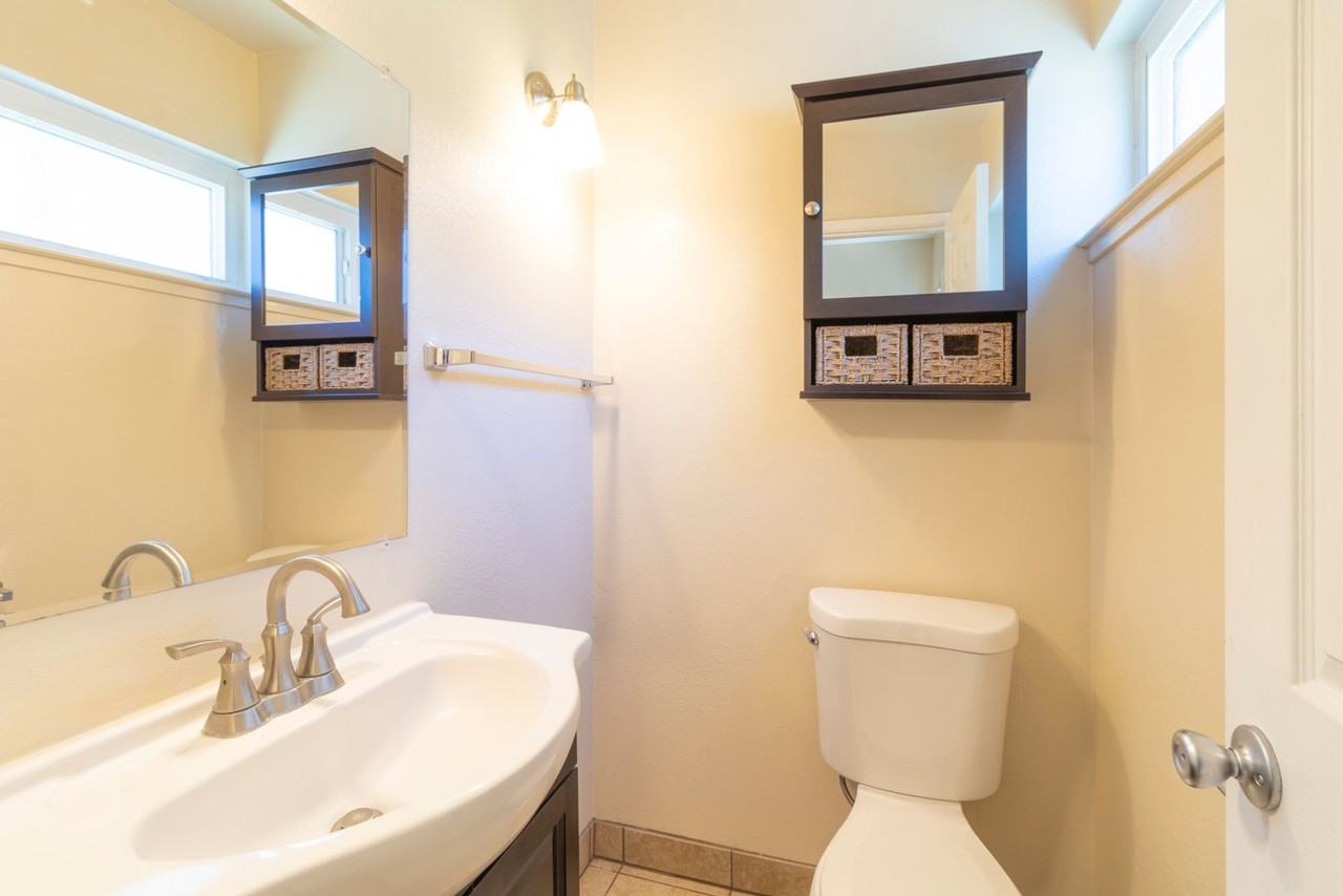 Woodburn Townhomes - Photo 2 of 19