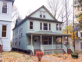 1217 1/2 Madison St - Photo 1 of 1