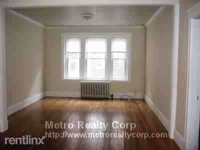 42 Longwood Ave - Photo 3 of 12