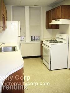 42 Longwood Ave - Photo 2 of 12