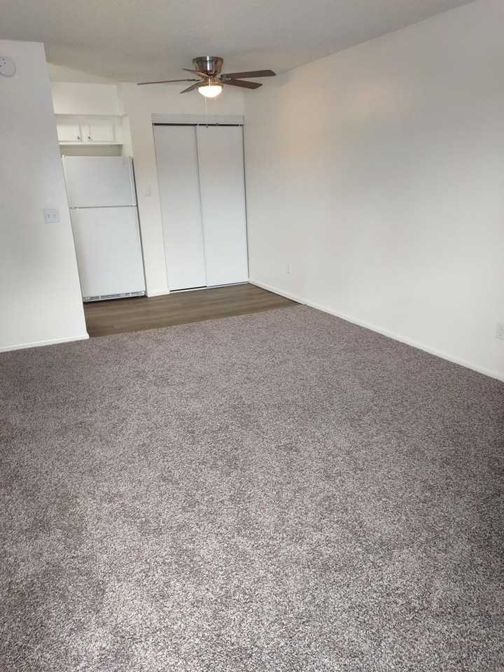 Midtown Commons - Photo 4 of 17