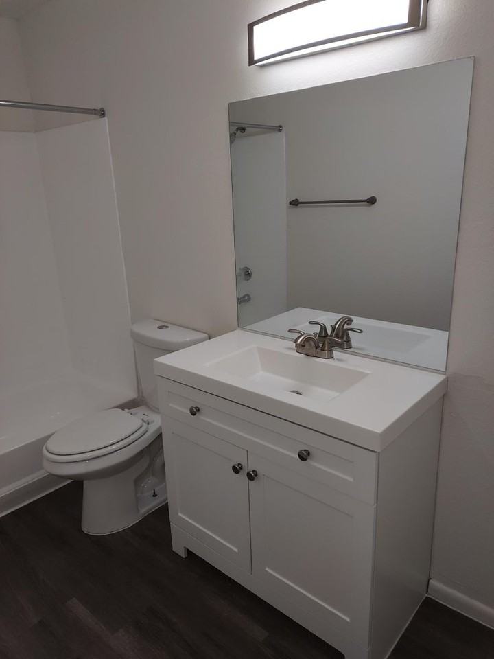 Midtown Commons - Photo 6 of 17