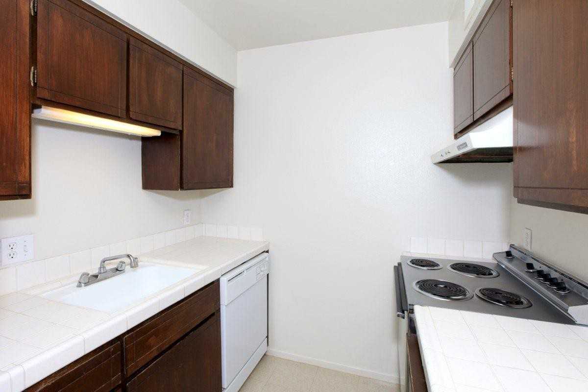 4650 N. First St - Photo 2 of 23