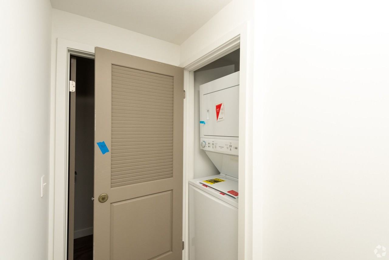 The Greenly - Photo 4 of 37