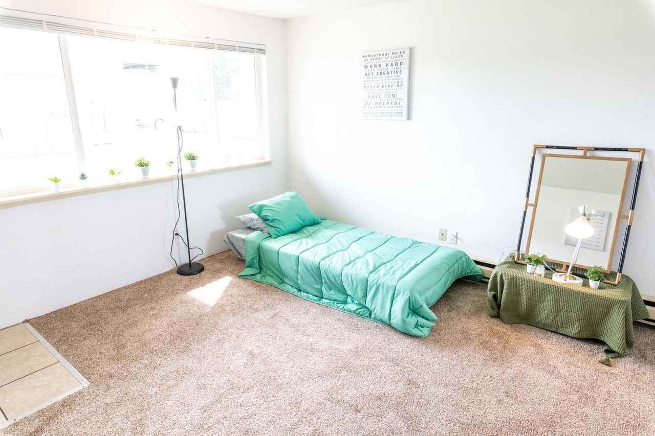 5930 Sixth Ave - Photo 6 of 48