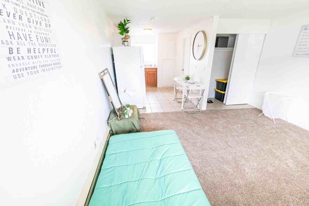 5930 Sixth Ave - Photo 4 of 48