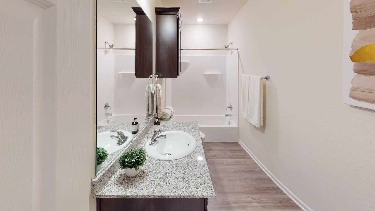 The Ranch On Rhones Quarter - Photo 4 of 31