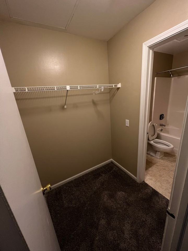 Kensington Tower Apartments - Photo 6 of 21