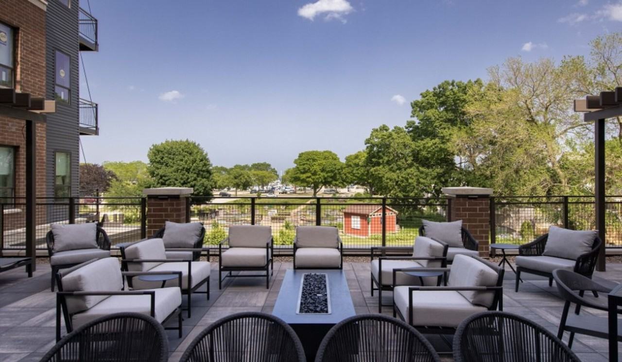 Lake Terrace Apartment in Downtown Kenosha! - Photo 7 of 43