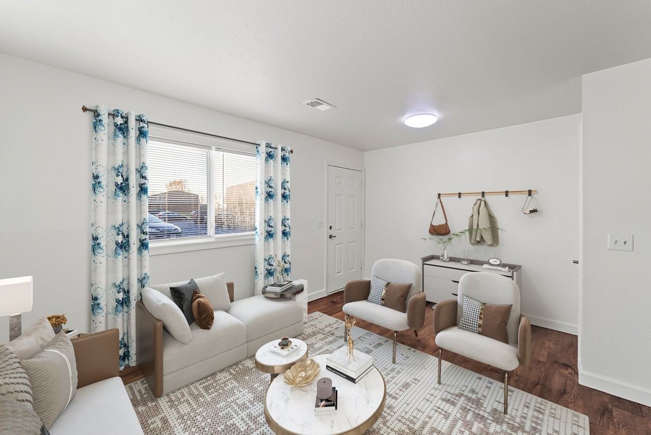 Metro Apartments At Collinsville - Photo 4 of 50