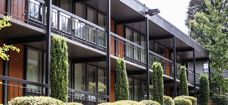 1905 NW 29th Ave - Photo 2 of 35