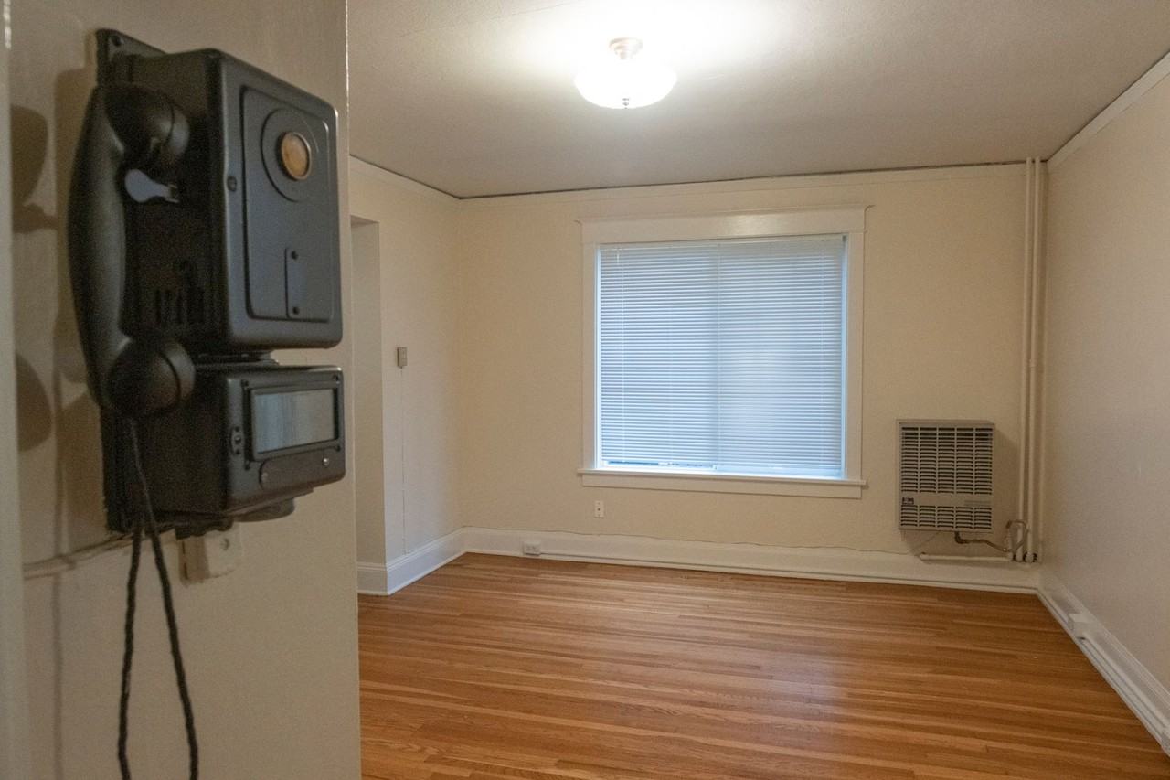 2170 NE Hancock St - Photo 2 of 21